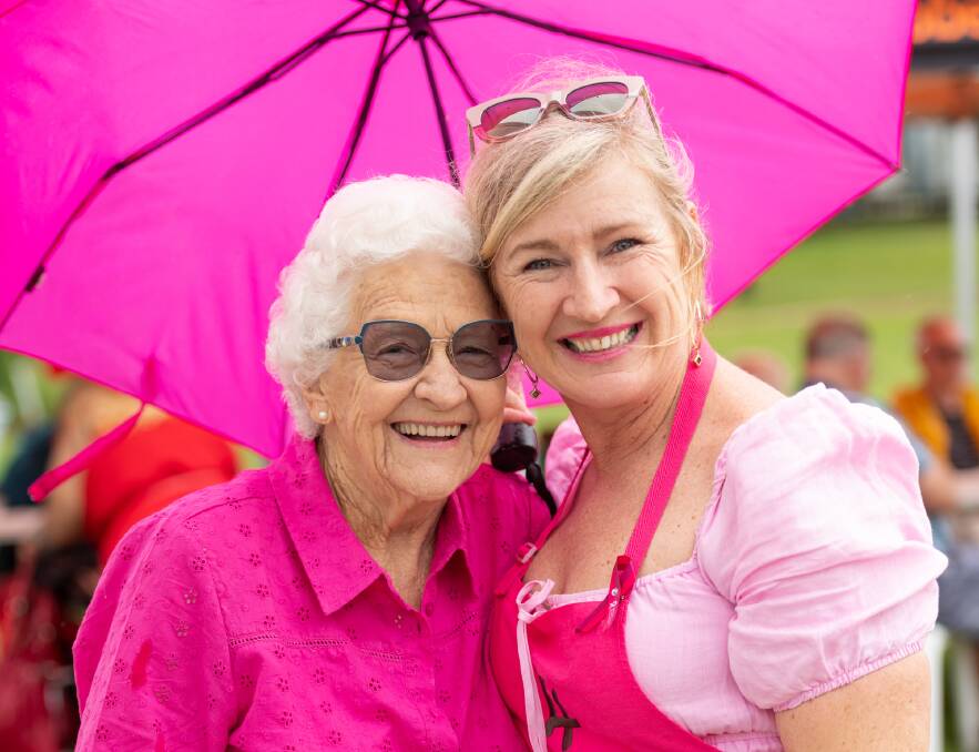 Barbara Swann and 4 Ingredients co-author Kim McCosker pretty in pink at the festival. Picture by Lorraine Maskell Photography
