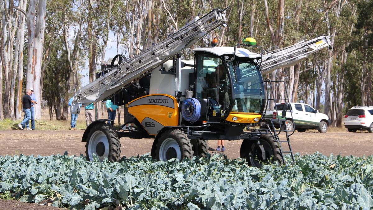 IMPORT: The Mazzotti Ibis 2530 has an independent side-fold boom.